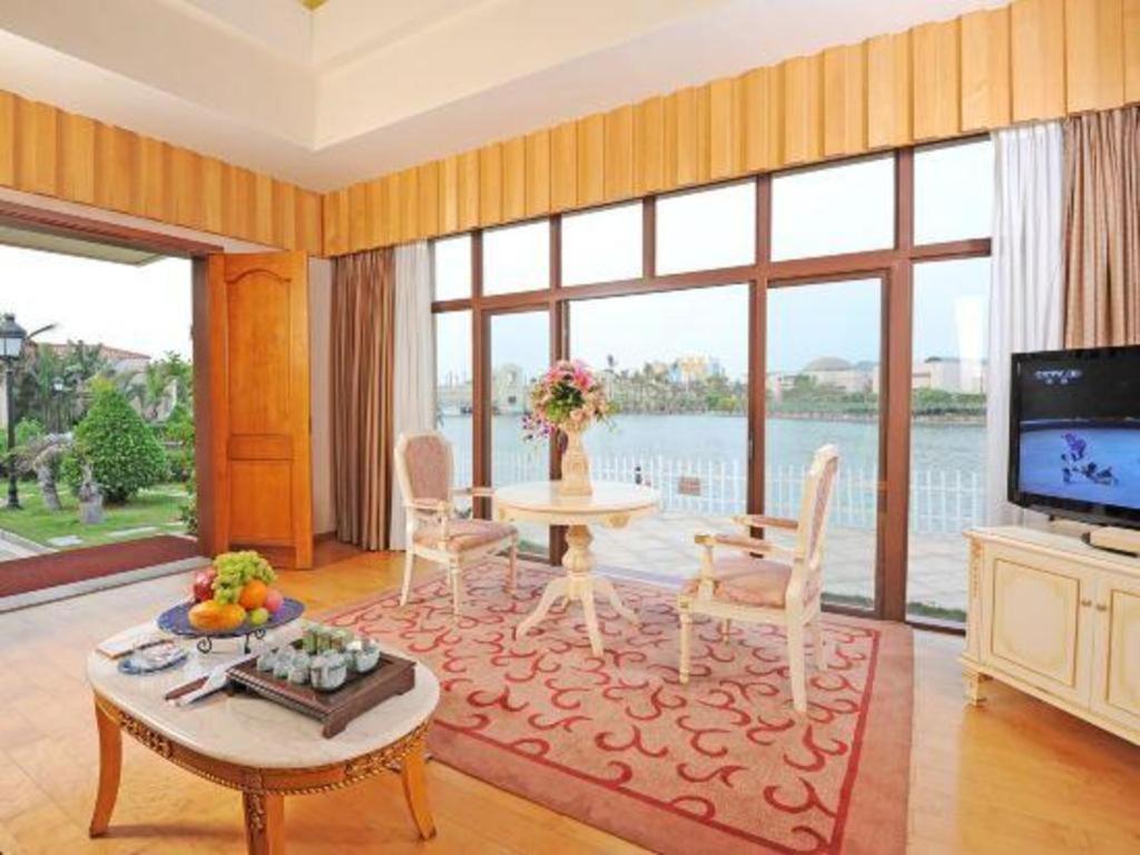 Ocean Spring Metropark Hotel Zhuhai Esterno foto