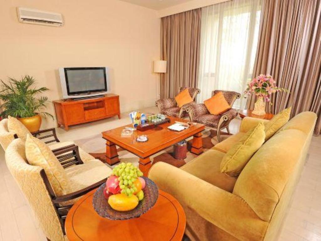 Ocean Spring Metropark Hotel Zhuhai Esterno foto